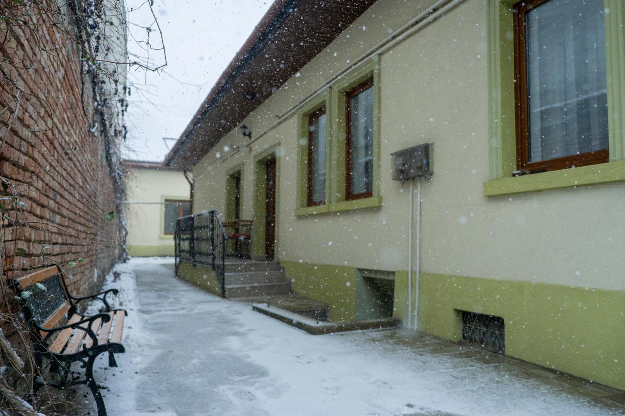 Casa Puscariu Lägenhet Braşov Exteriör bild