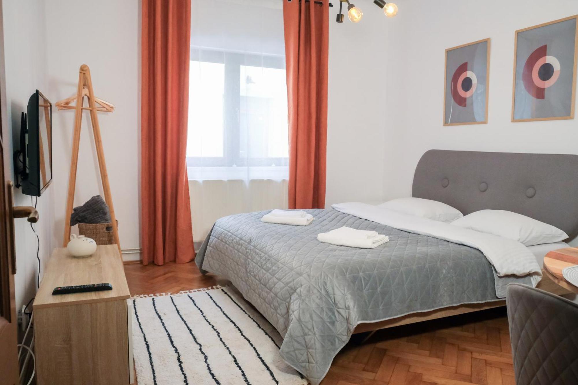 Casa Puscariu Lägenhet Braşov Exteriör bild