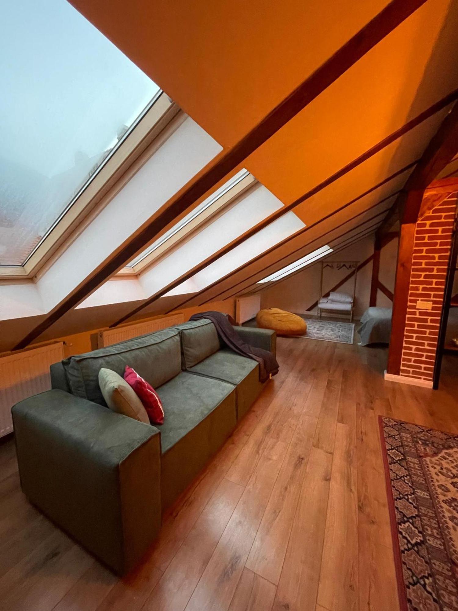 Casa Puscariu Lägenhet Braşov Exteriör bild