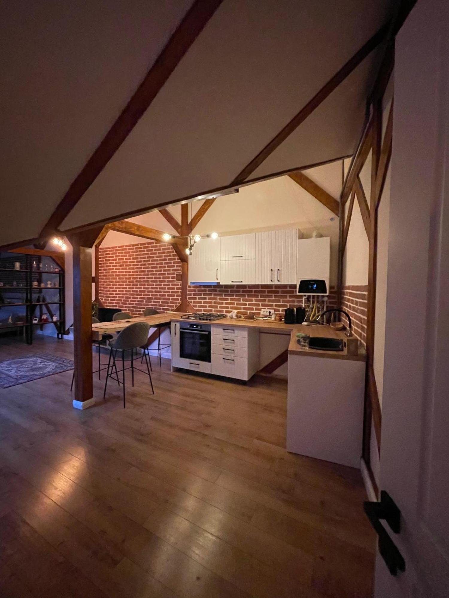Casa Puscariu Lägenhet Braşov Exteriör bild