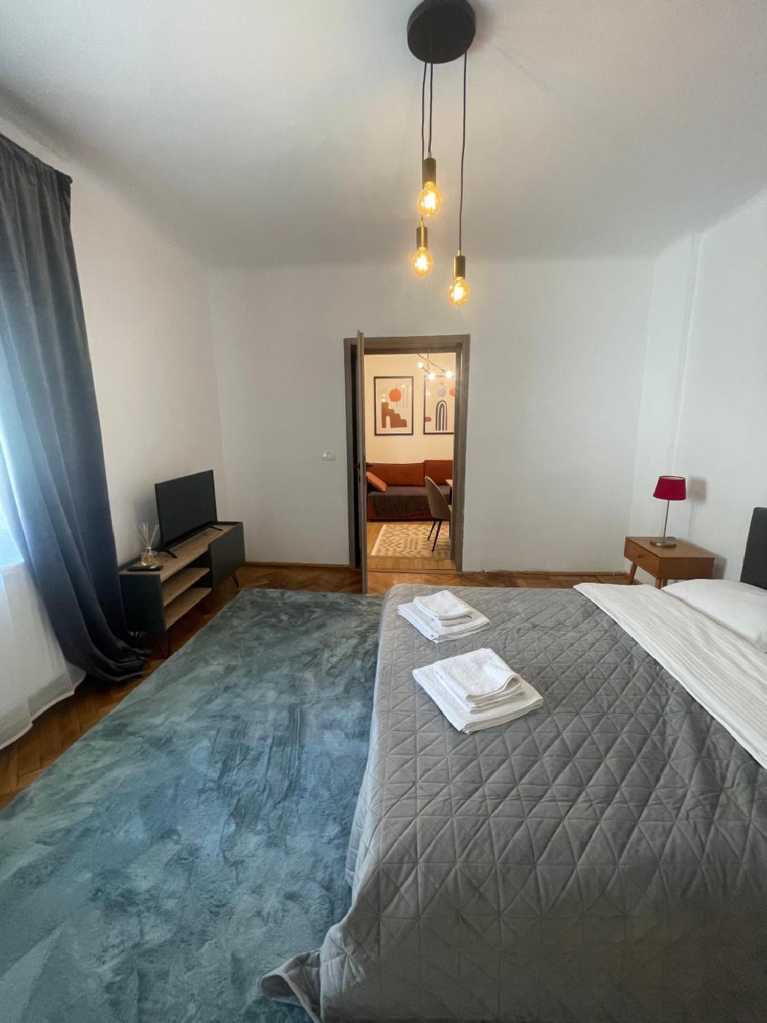 Casa Puscariu Lägenhet Braşov Exteriör bild